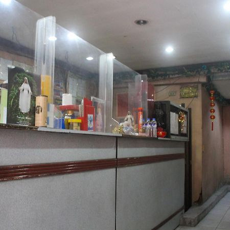 Oyo 1011 First Hotel Manila Ngoại thất bức ảnh